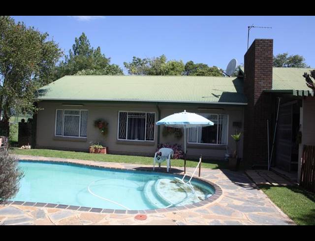 3 BEDROOM HOUSE FOR SALE IN STRATHMORE PARK